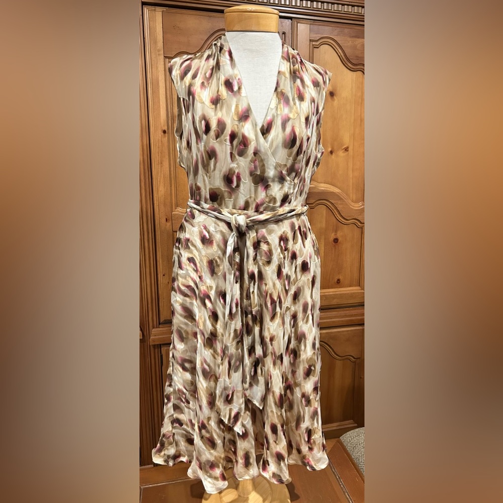 Jones New York Ivory/Tan/Pink/Purple Cheeta Print Silk Dress Size 10